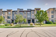 15 Haydock Way, Whitby, ON, exterior