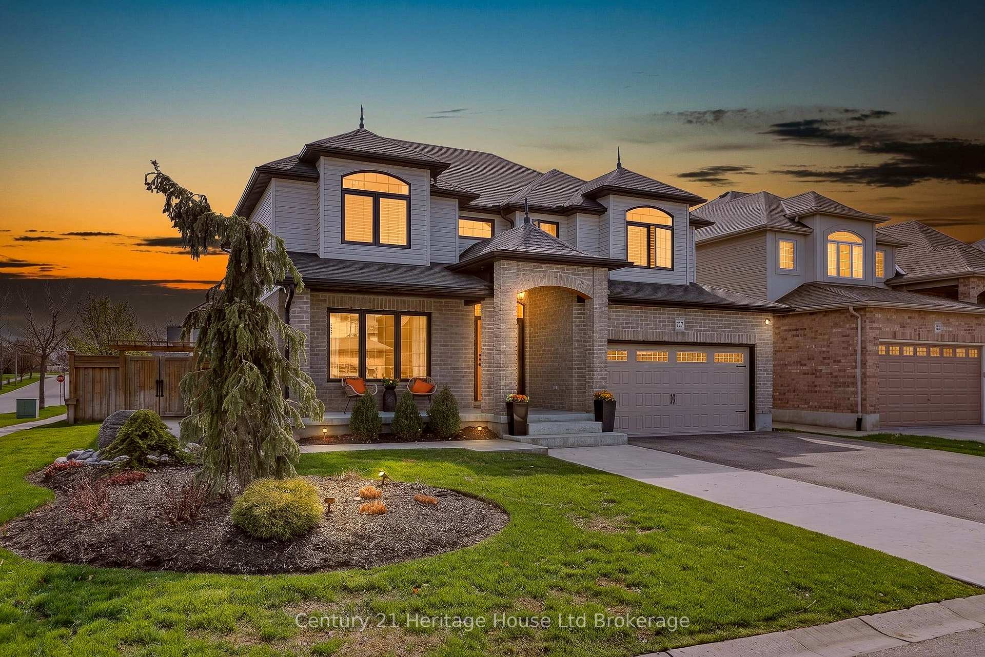 717 Normandy Drive, Woodstock, ON, exterior