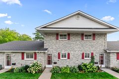 18 - 73 Lywood Street, Belleville, ON, exterior
