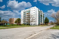 401 - 986 HURON Street, London East, ON, exterior