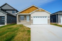 107 VICTORIA Avenue, South Huron, ON, exterior
