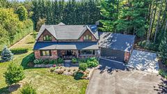 2 Pine Ridge Road, Erin, ON, exterior