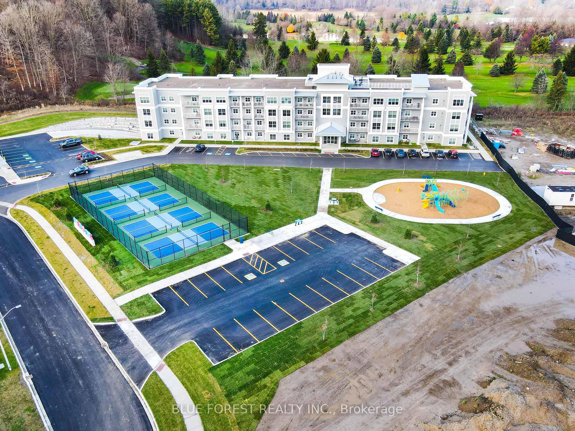 307 - 100 The Promenade, Central Elgin, ON, exterior