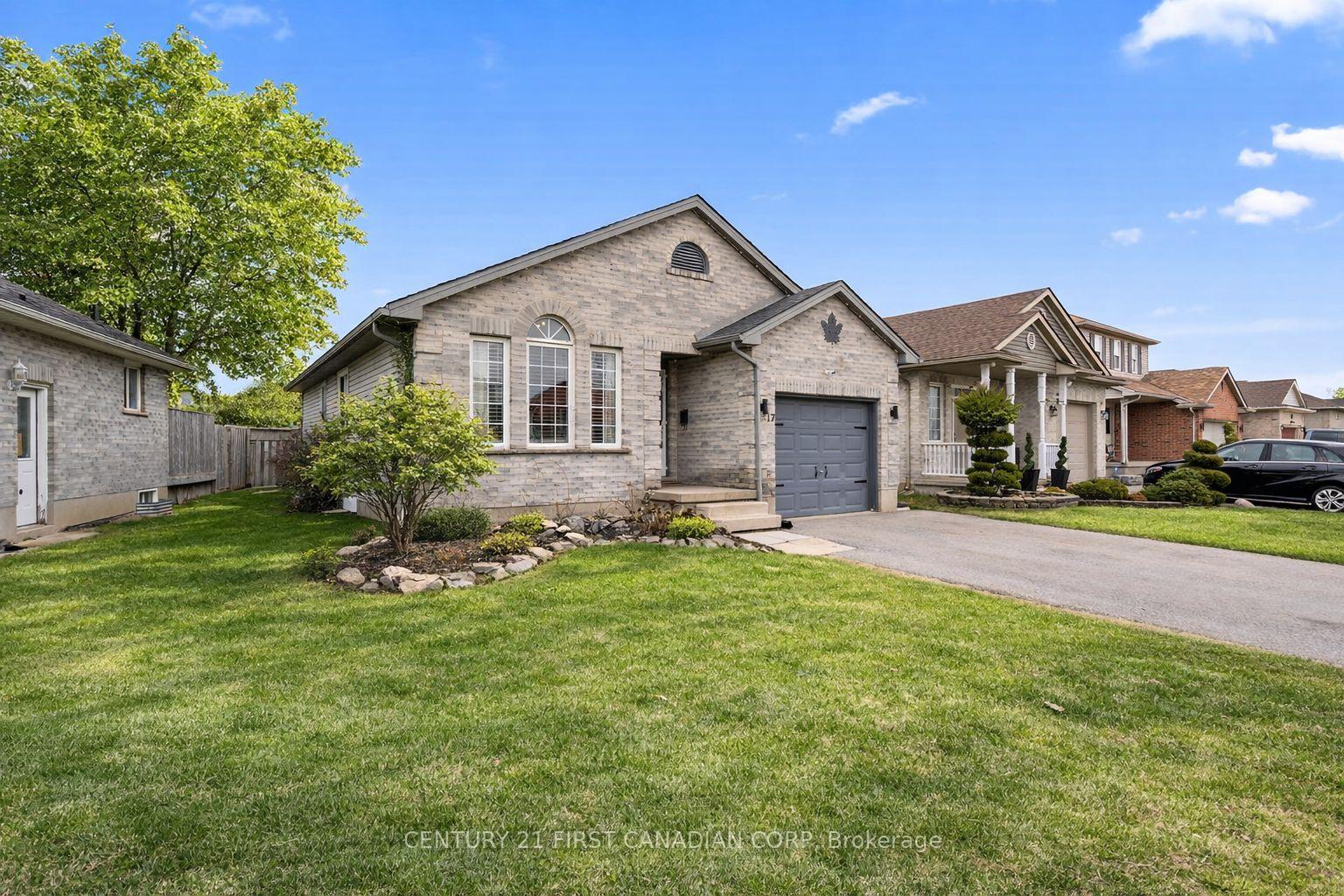 17 Cottonwood Drive, St. Thomas, ON, exterior