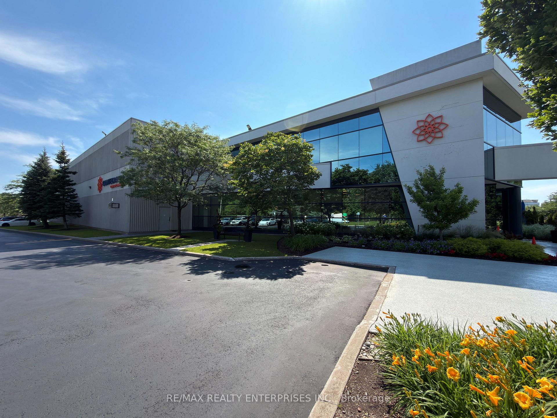 2770 Plymouth Drive, Oakville, ON, exterior