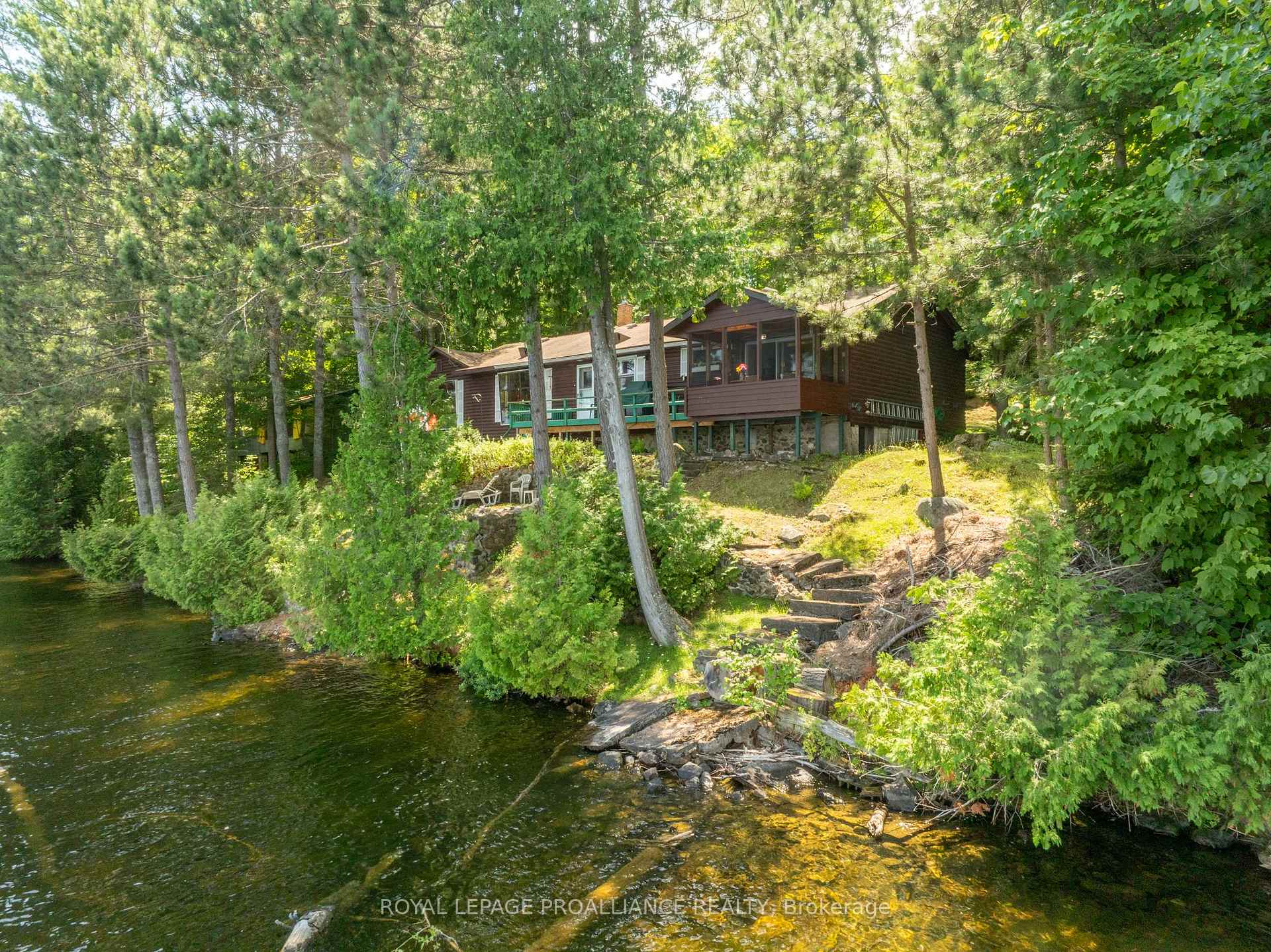 1346B S Mazinaw Heights Road, North Frontenac, ON, exterior