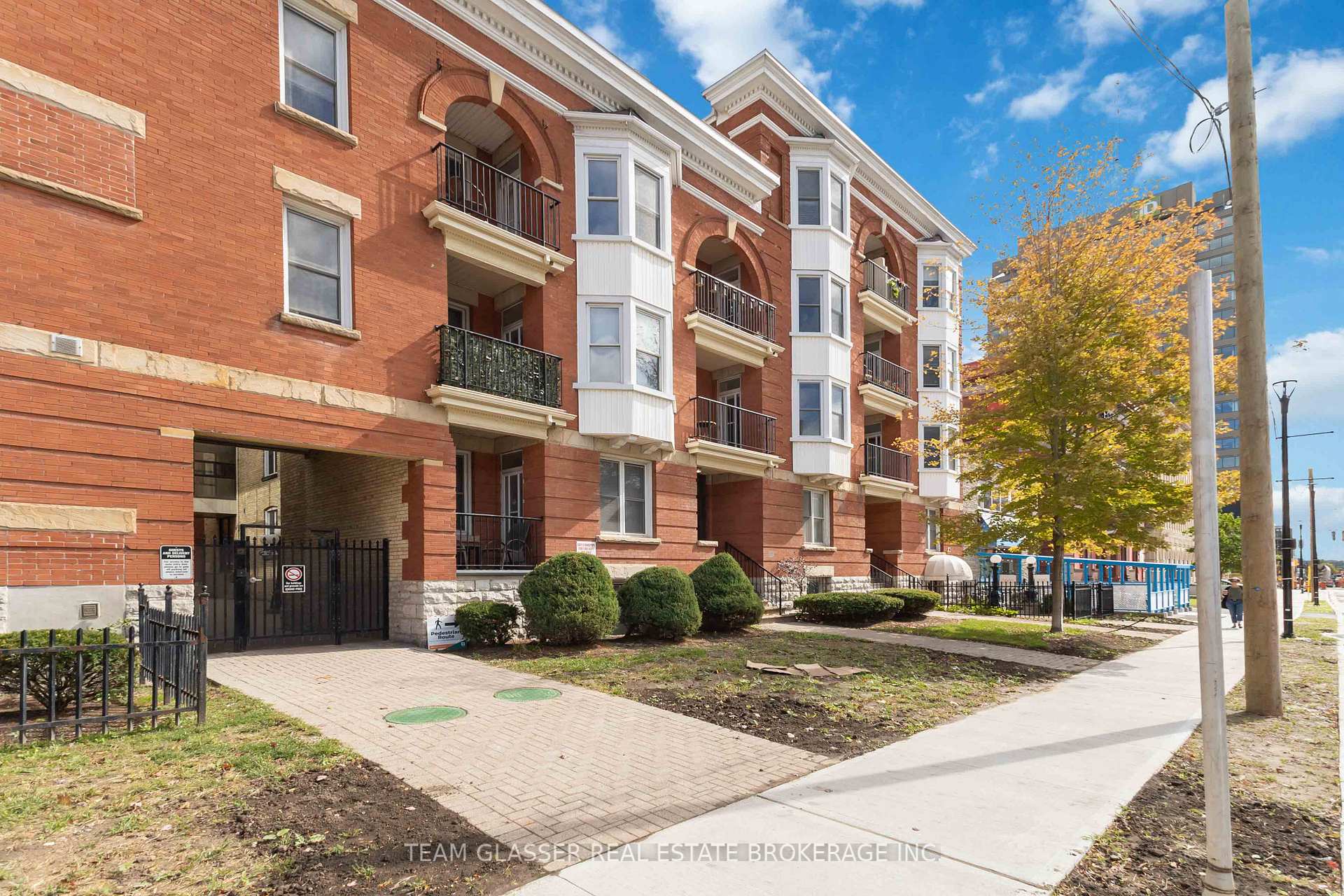 303 - 440 WELLINGTON Street, London East, ON, exterior