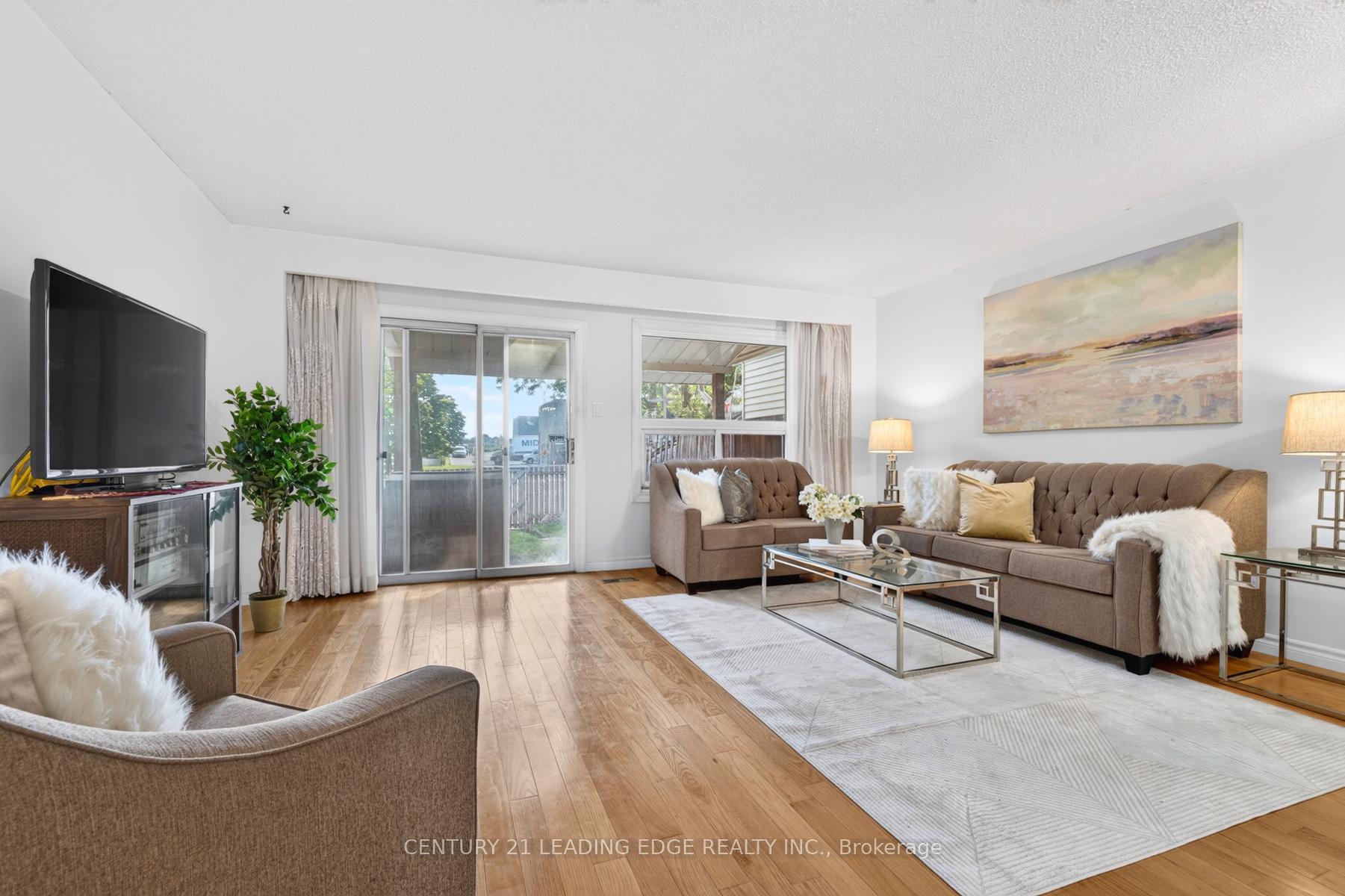 58 Valdor Drive, Toronto E07, ON, exterior
