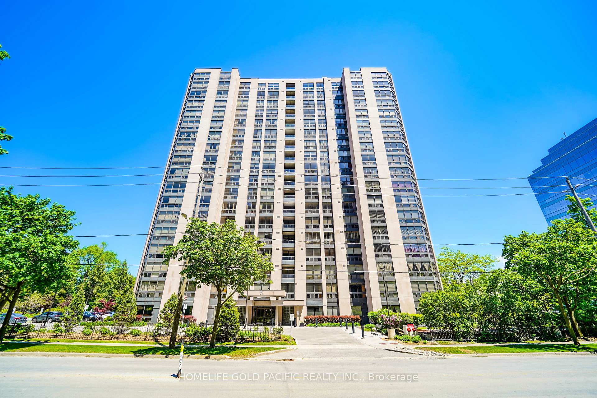 907 - 5 Kenneth Avenue, Toronto C14, ON, exterior