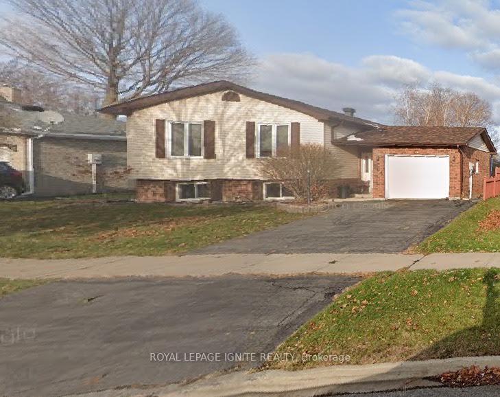 804 Champlain Drive, Cornwall, ON, exterior