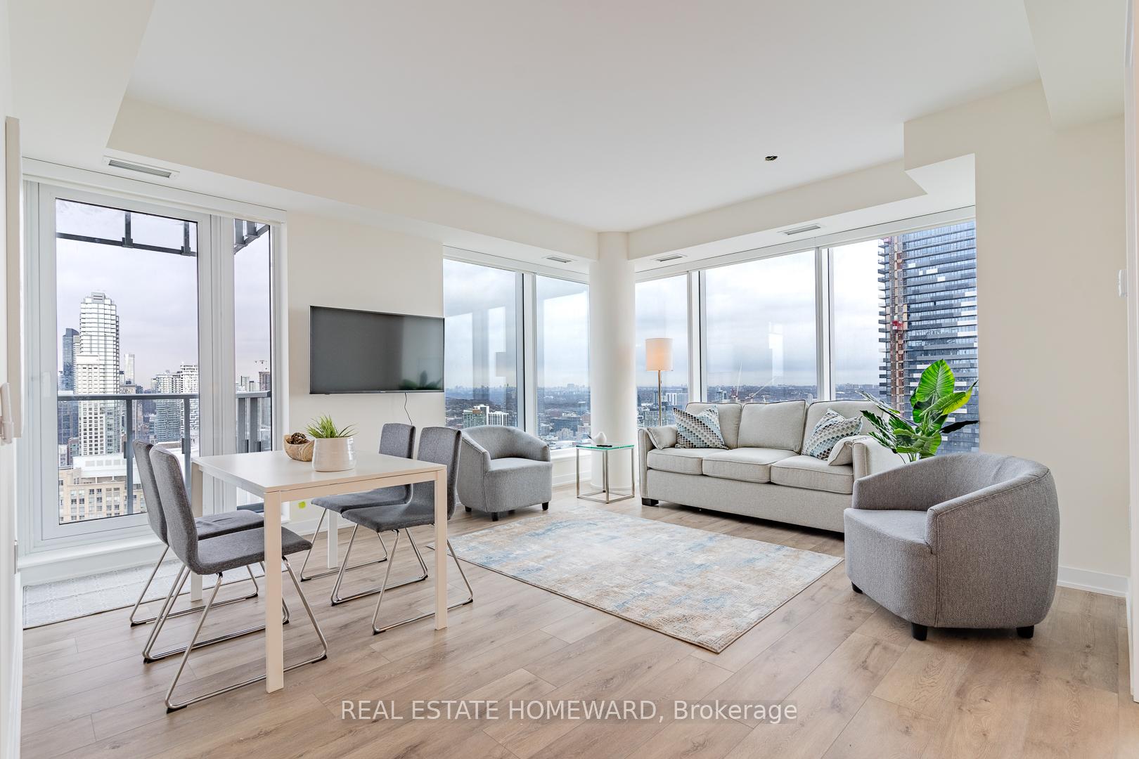 4007 - 28 Freeland St. Street, Toronto C08, ON, exterior