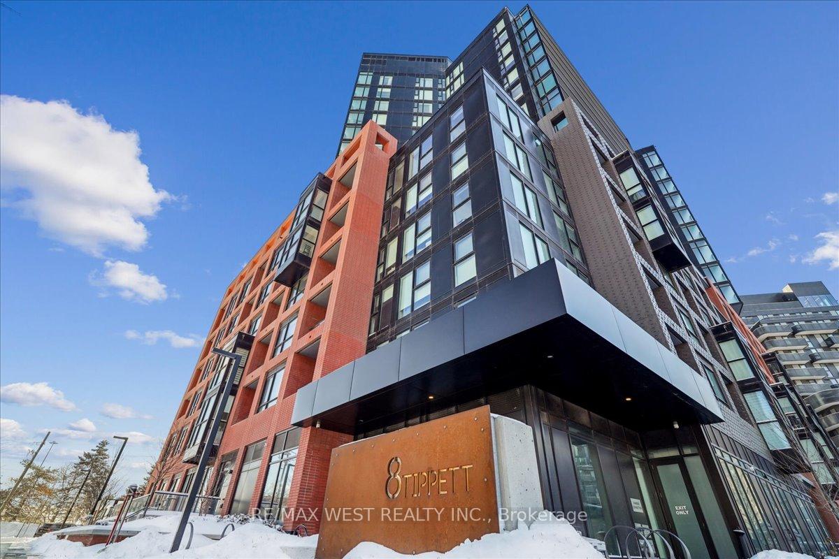 426 - 8 Tippett Road, Toronto C06, ON, exterior