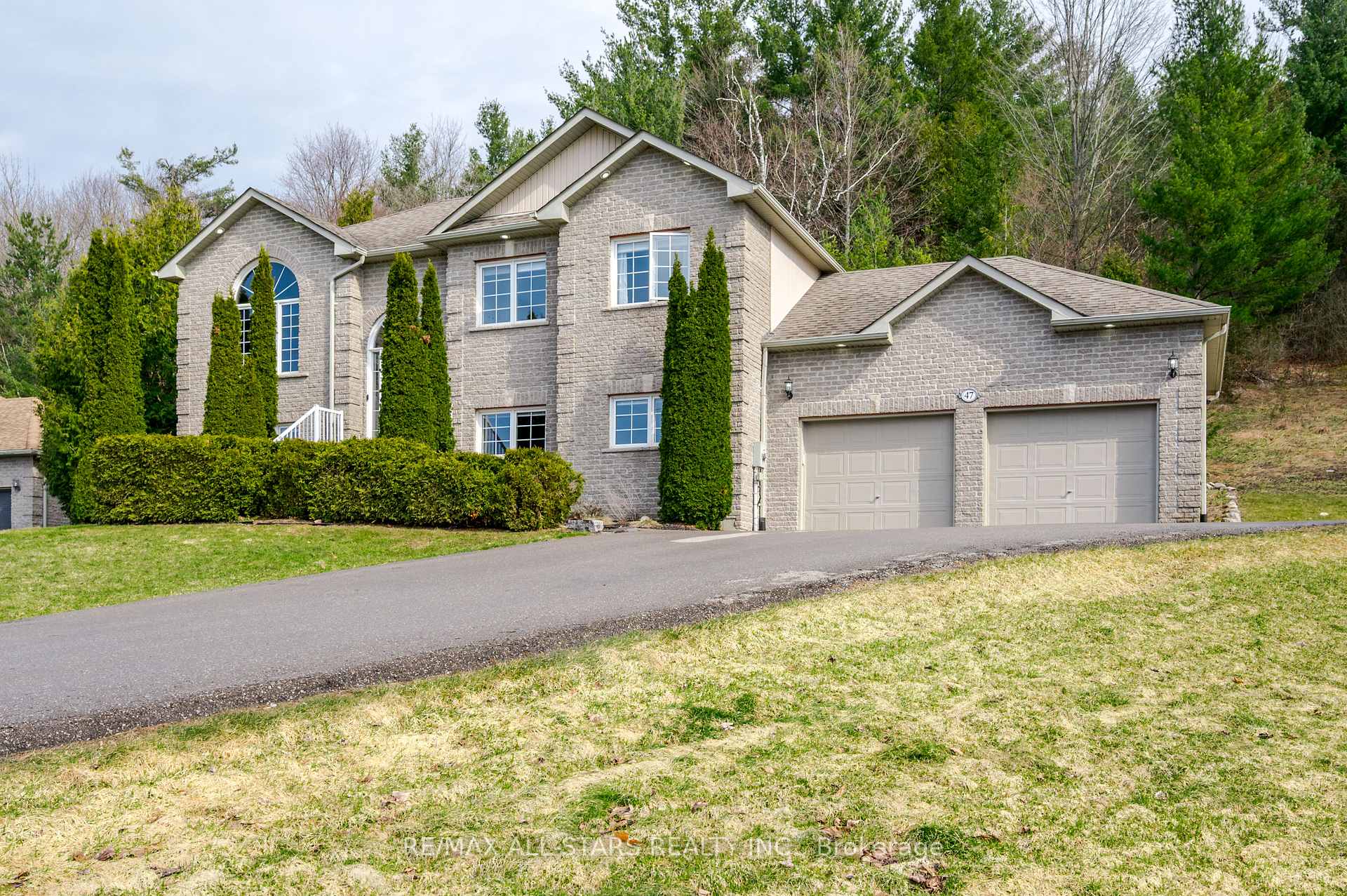 47 Meadowland Drive, Hamilton Township, ON, exterior