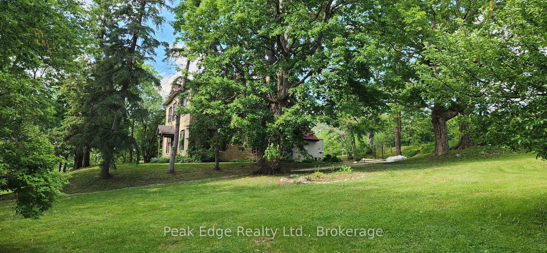 4 George Street, Brockton, ON, exterior