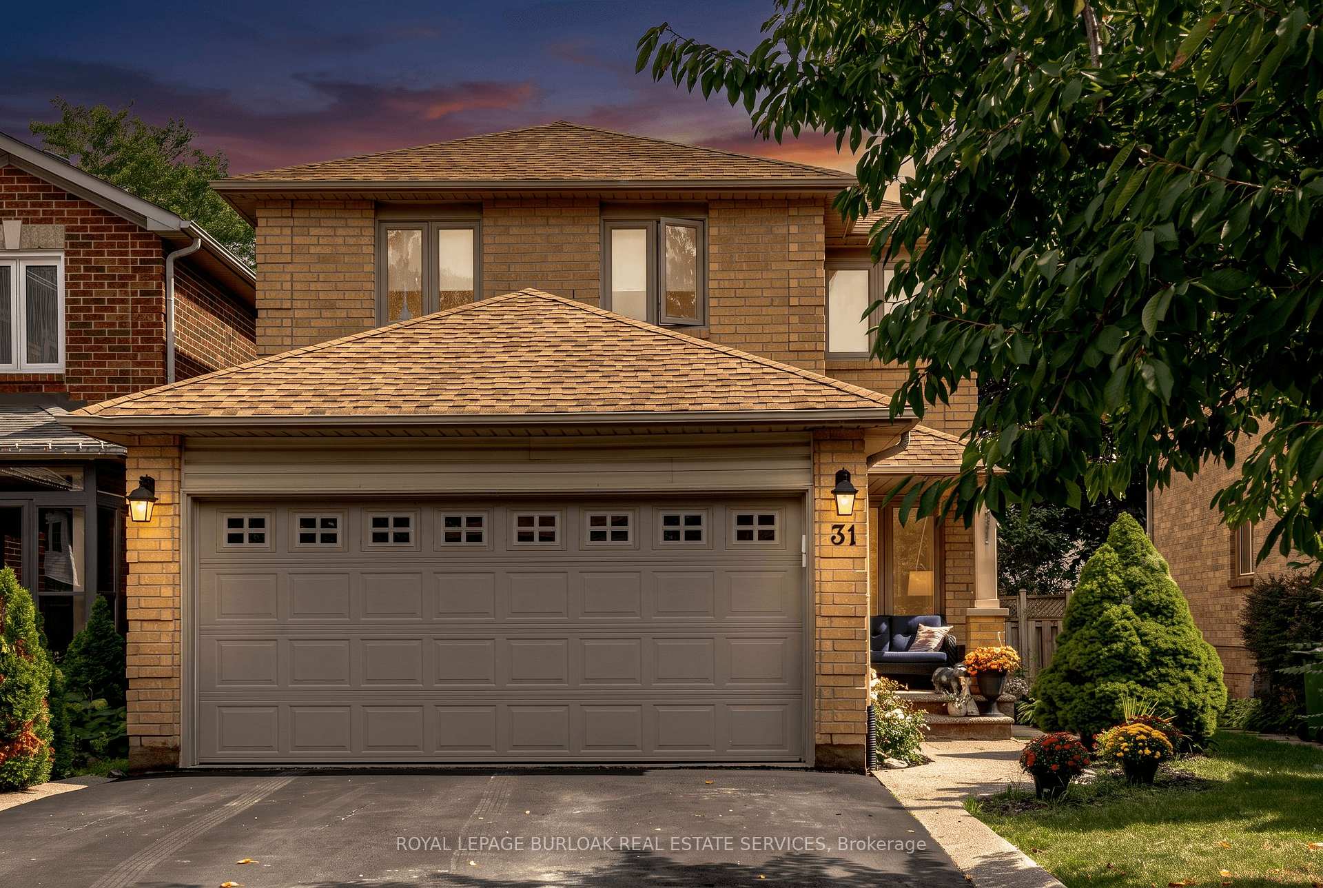 31 Grindstone Way, Hamilton, ON, exterior