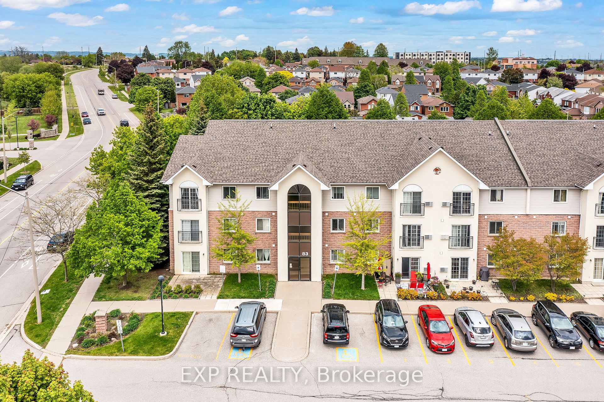208 - 83 Aspen Springs Drive, Clarington, ON, exterior