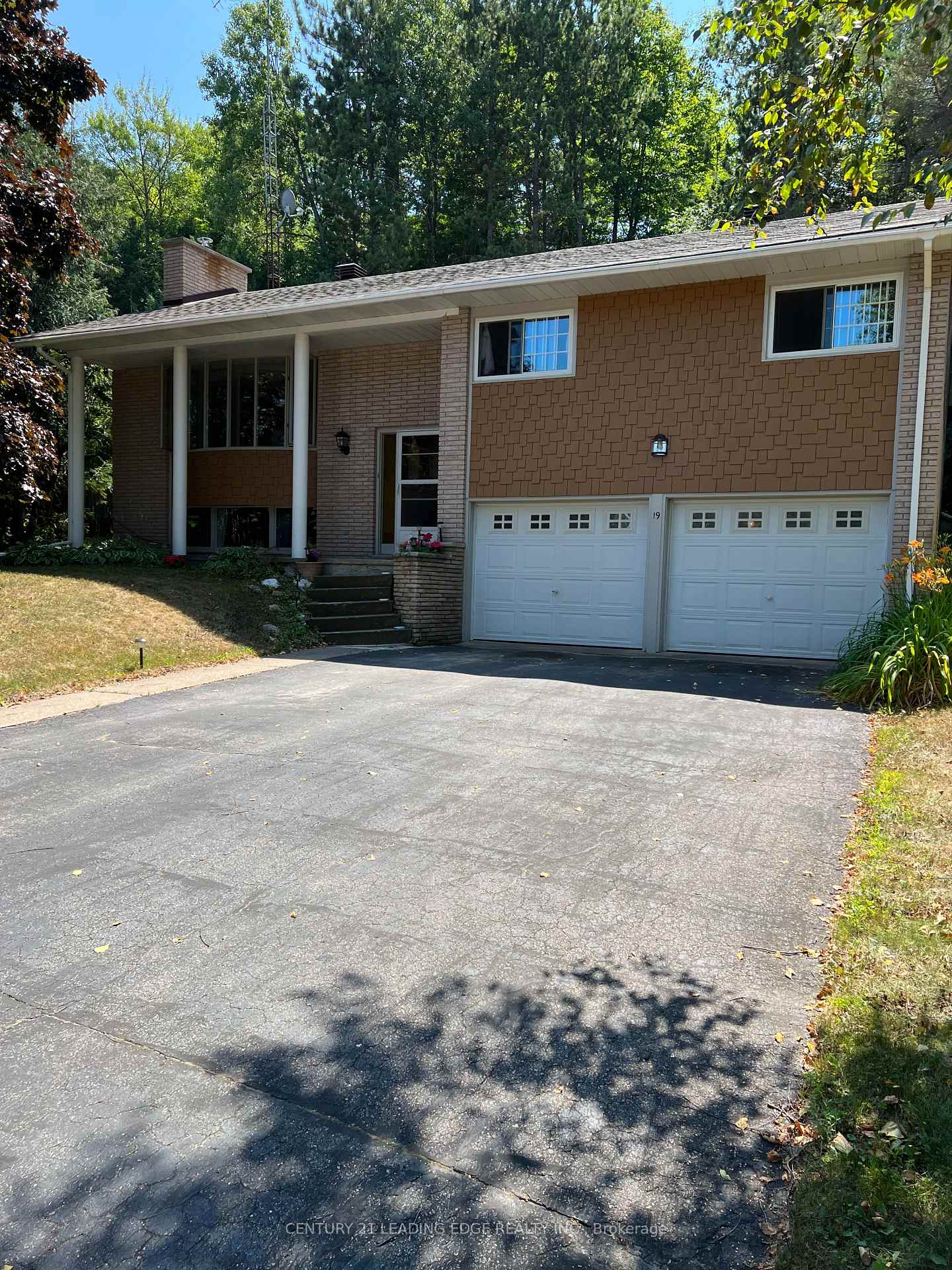 19 FOREST HILL Road, Bancroft, ON, exterior