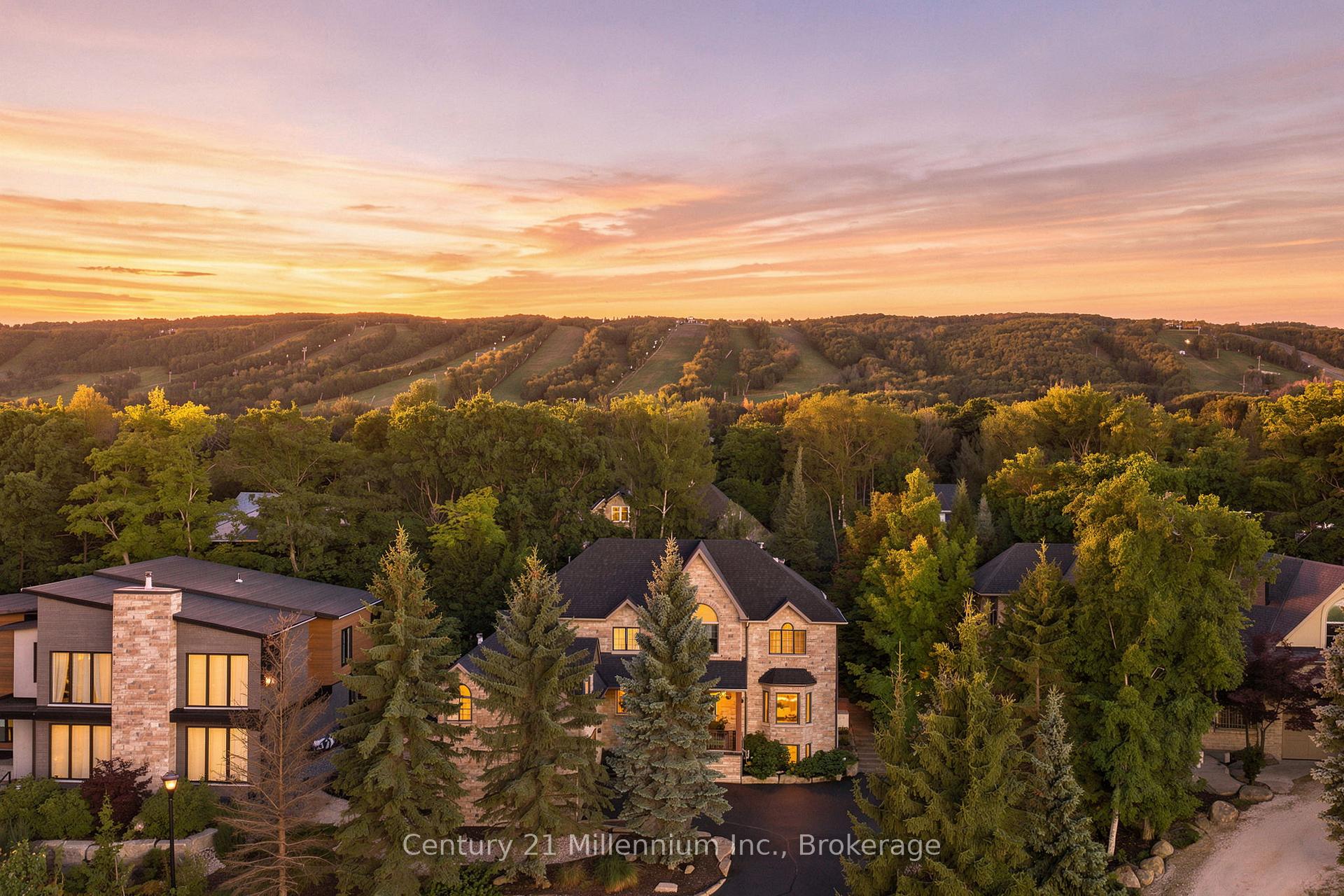 129 Blueski George Crescent, Blue Mountains, ON, exterior