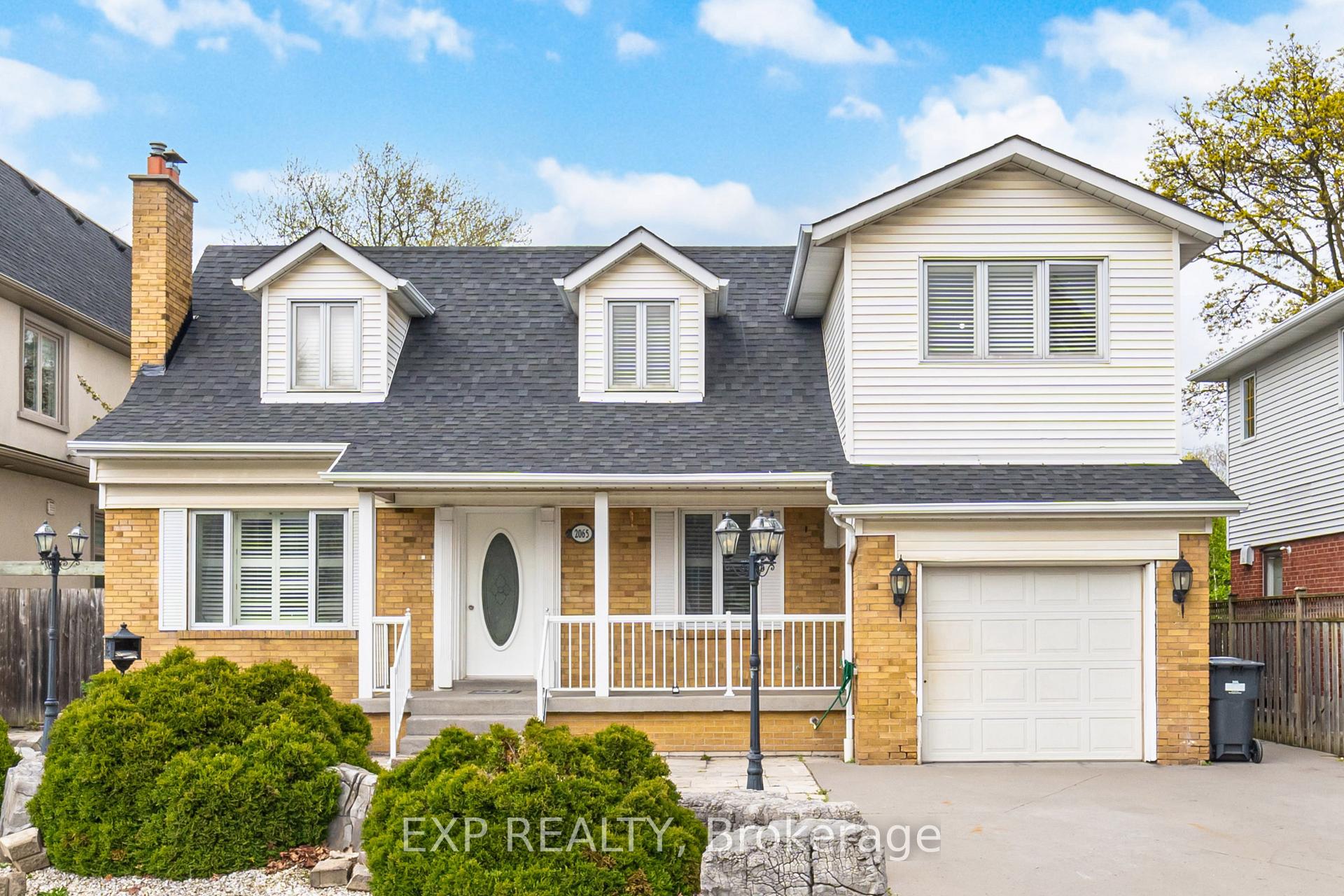 2065 Westfield Drive, Mississauga, ON, exterior