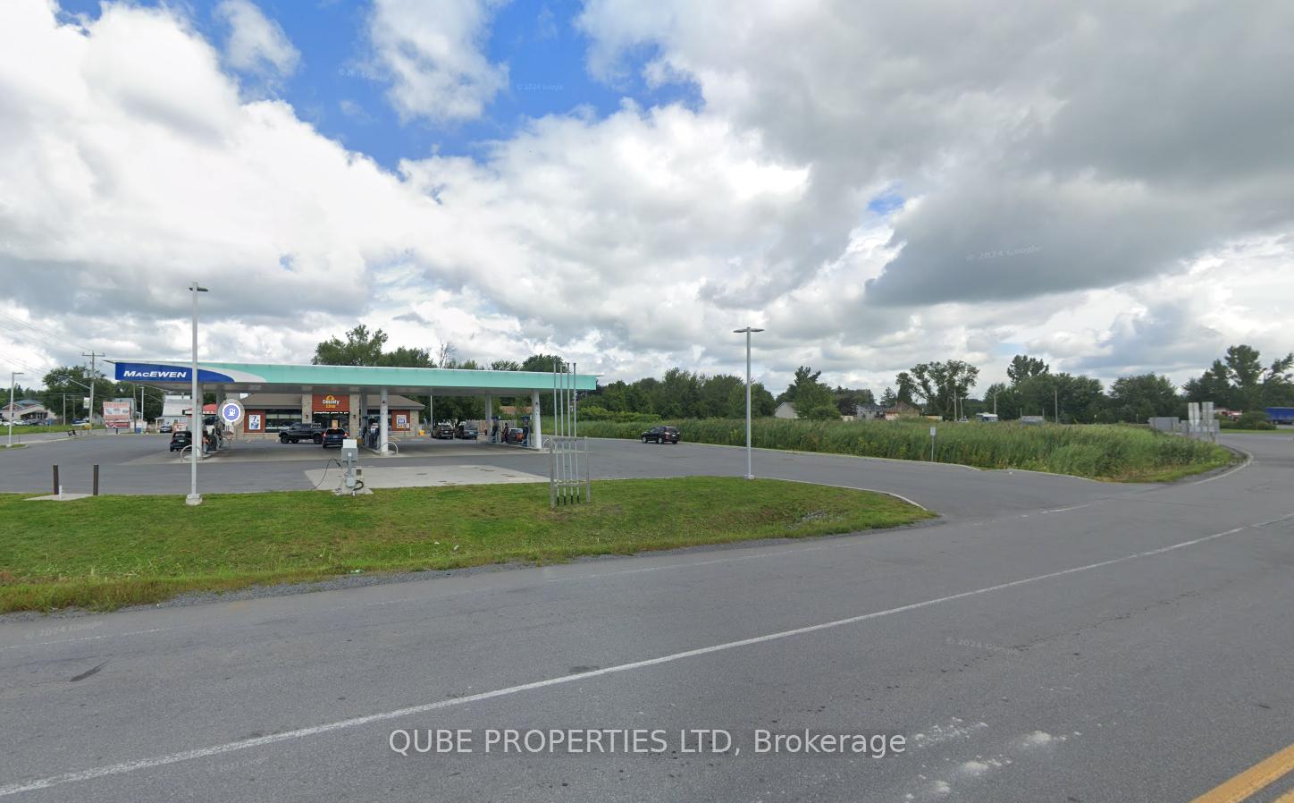 235 Military Road S, South Glengarry, ON, exterior