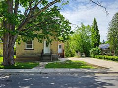 471 9TH Street, Hanover, ON, exterior