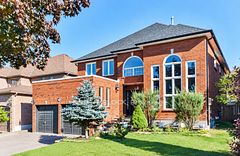 70 Dalmatian Crescent, Toronto E10, ON, exterior