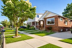 1723 Langlois Avenue, Windsor, ON, exterior