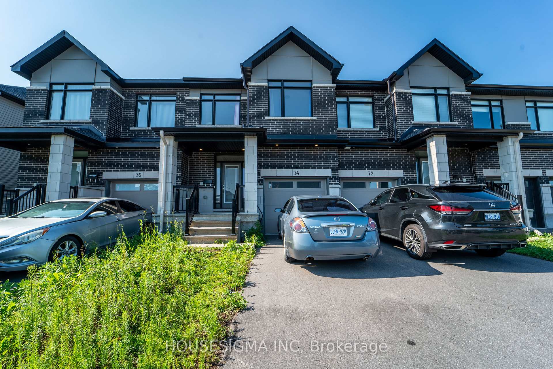 74 Nettle Crescent, Leitrim, ON, exterior