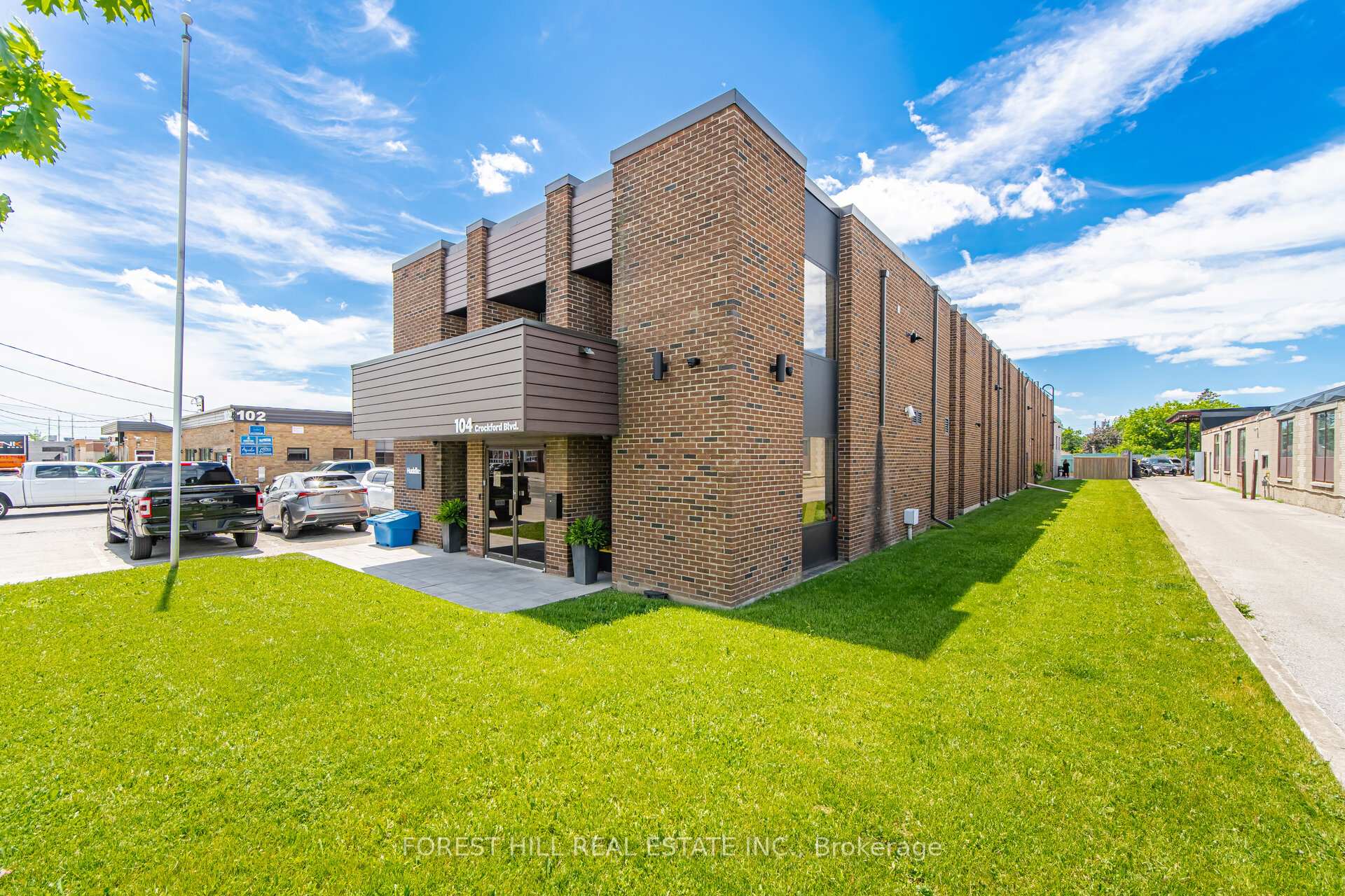 207 - 104 Crockford Boulevard, Toronto E04, ON, exterior