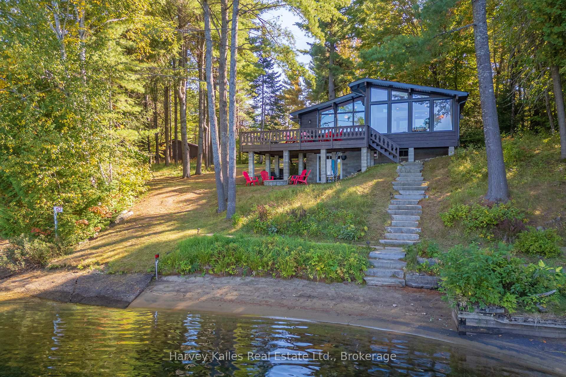 1003 Hollow Road, Algonquin Highlands, ON, exterior