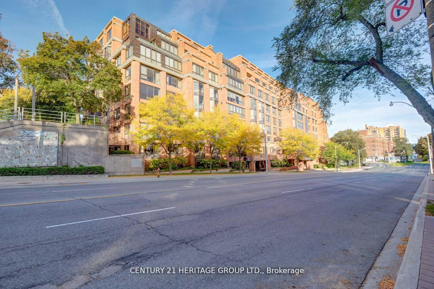 101 - 2900 Yonge Street, Toronto C04, ON, exterior