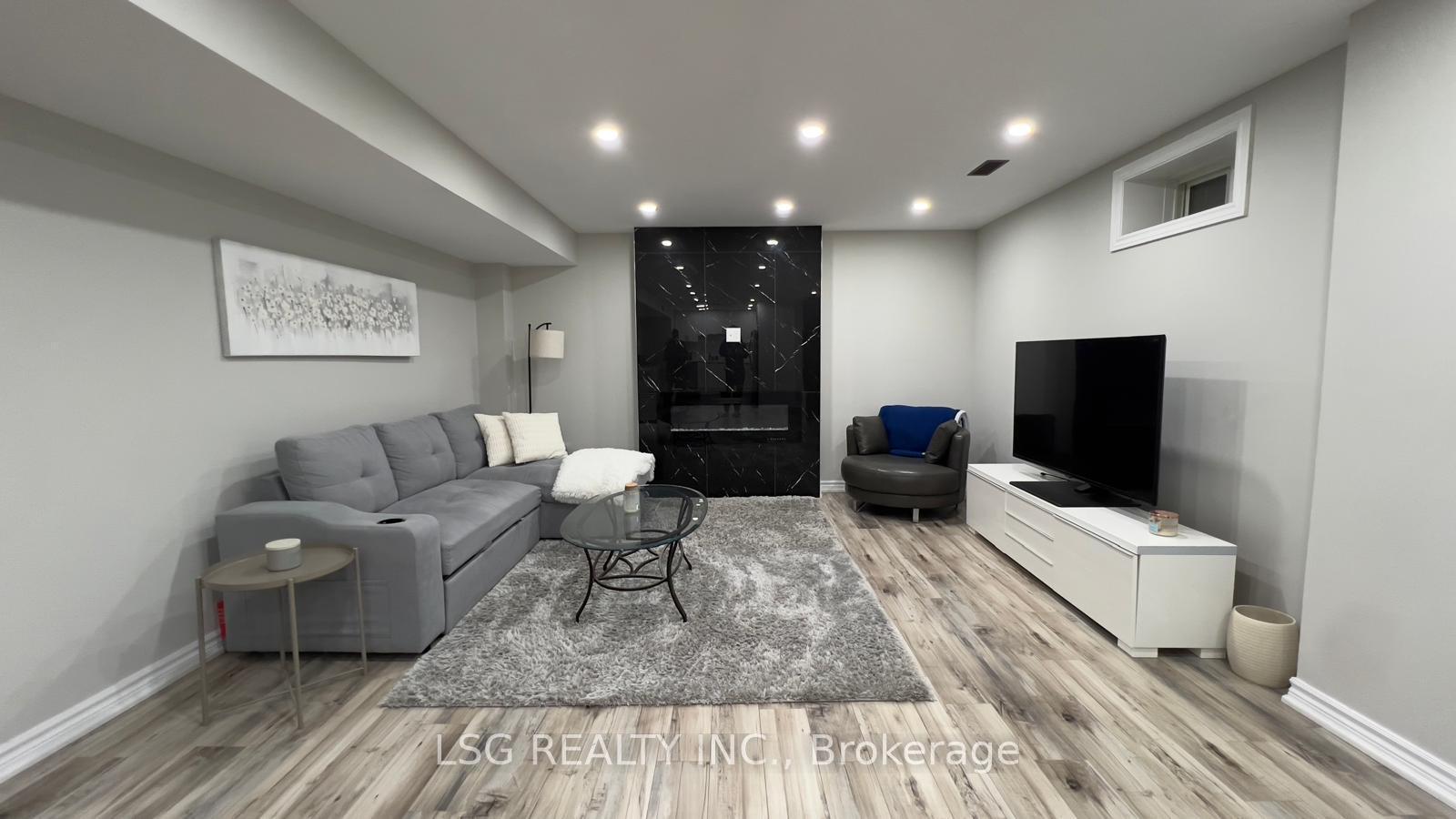 Basement - 19 Tesla Crescent, East Gwillimbury, ON, exterior