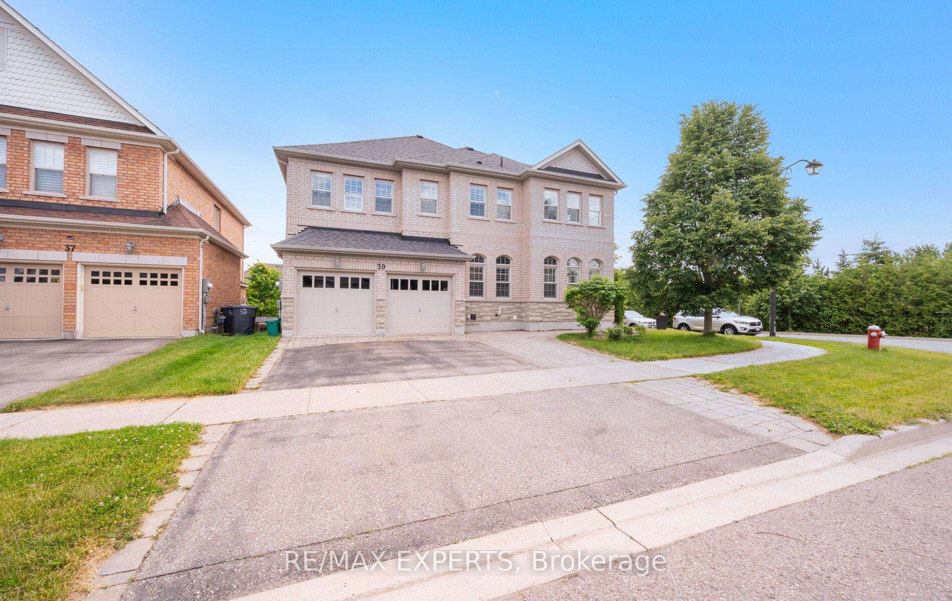 39 Paisley Green Avenue, Caledon, ON, exterior