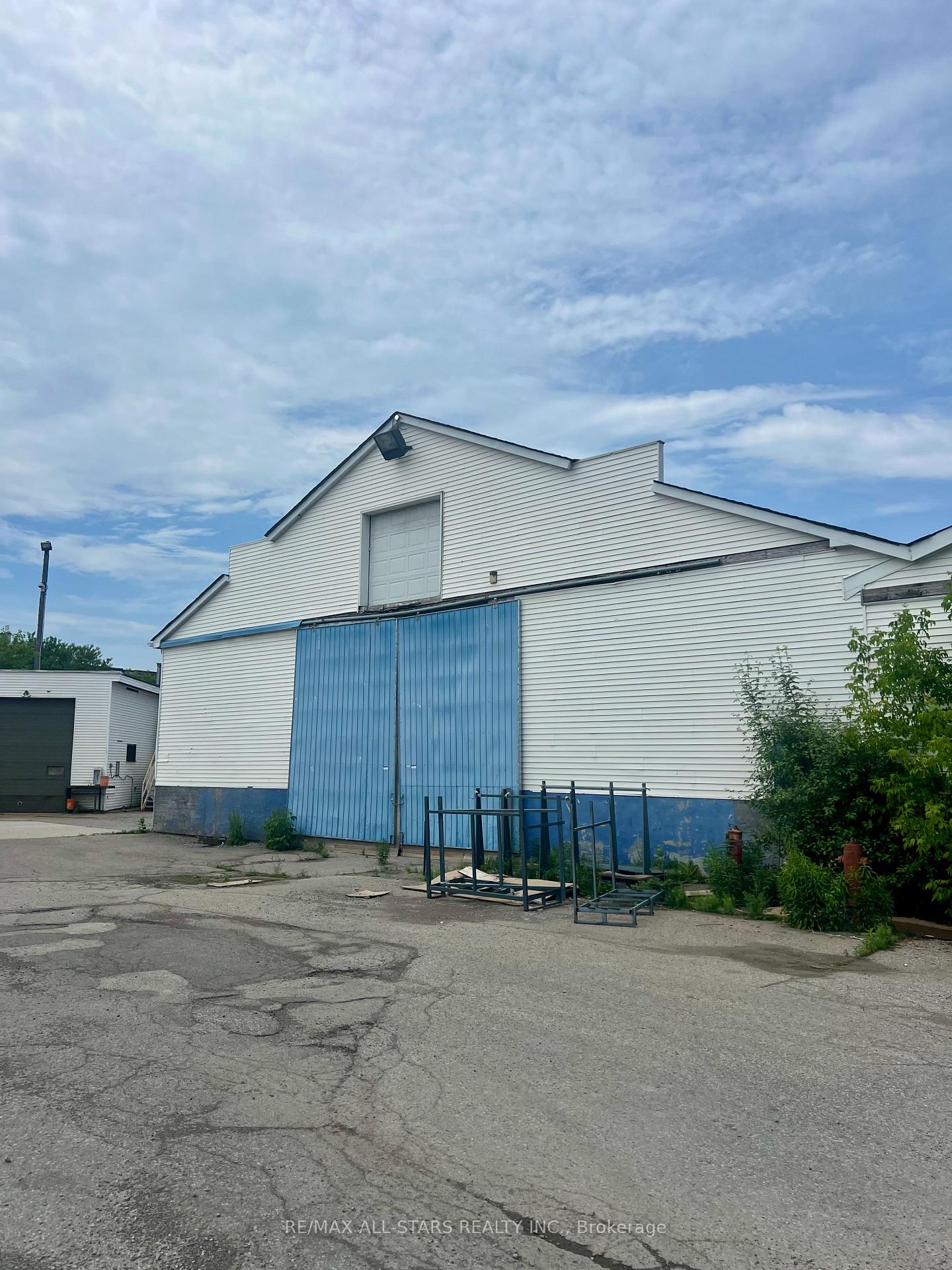 #D - 1279 Simcoe Street N, Oshawa, ON, exterior