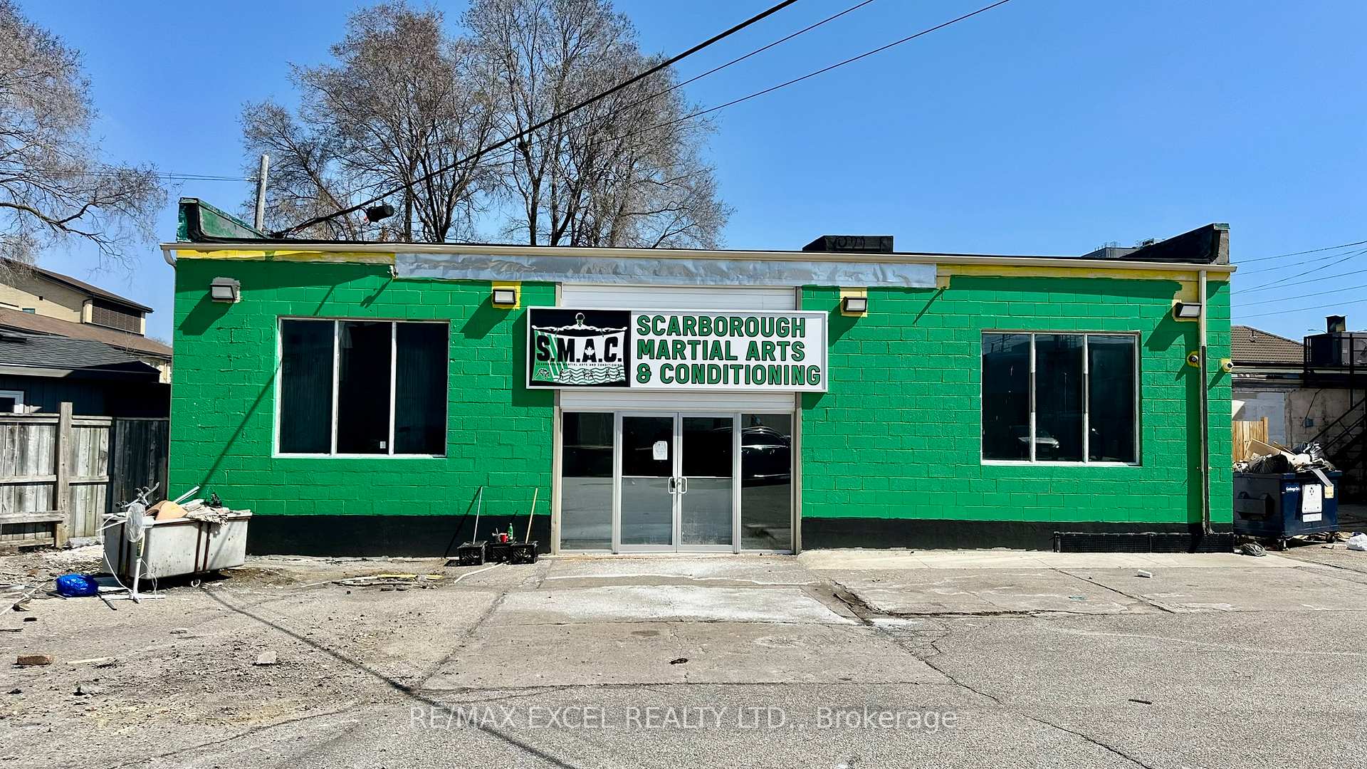 4530a Kingston Road, Toronto E10, ON, exterior