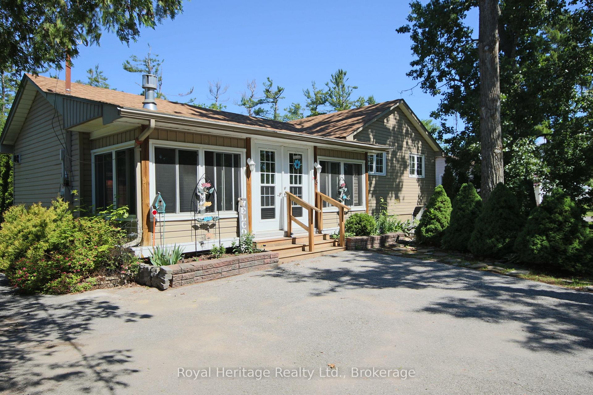 15 Oakwood Drive, Kawartha Lakes, ON, exterior