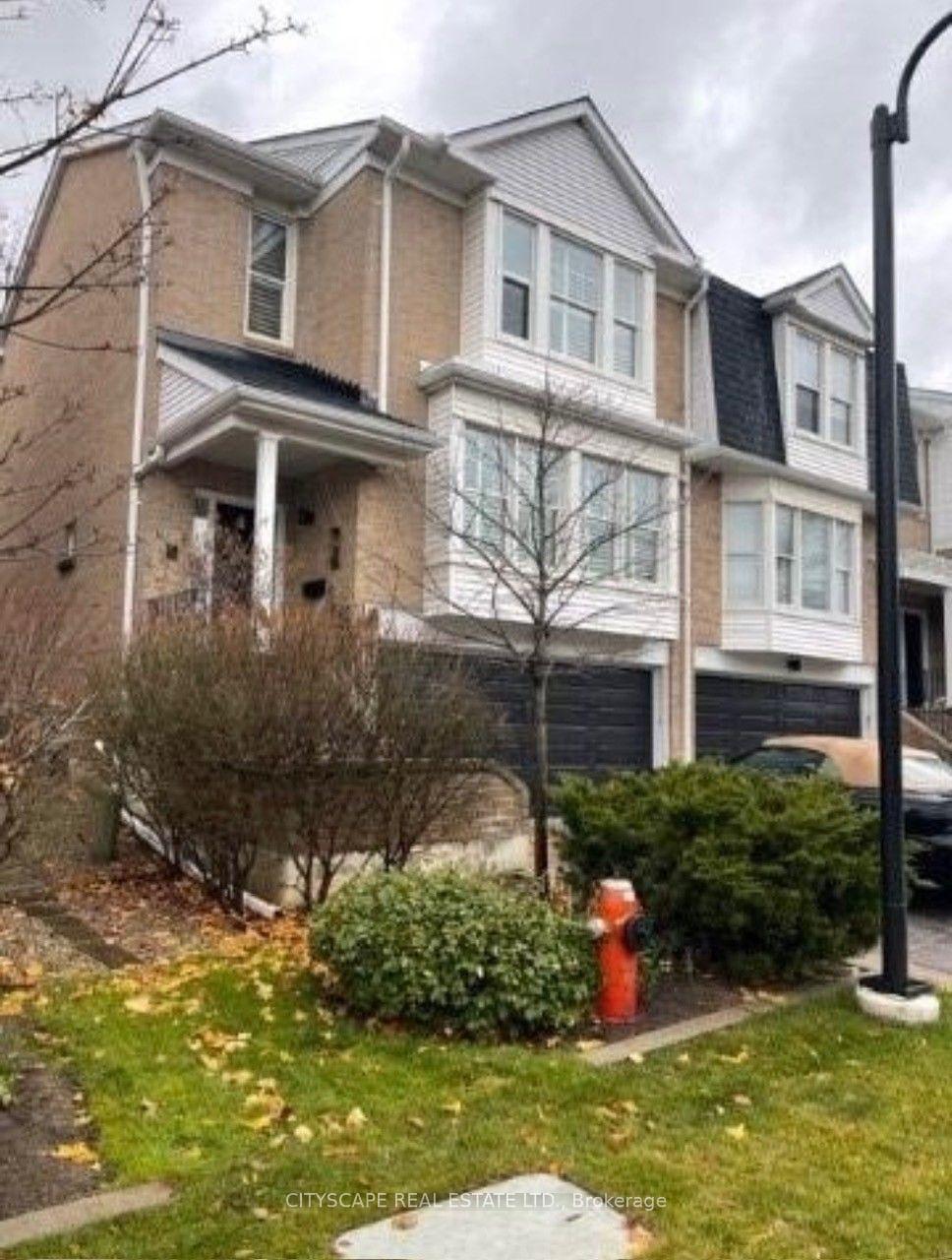 30 Tamarack Circle, Toronto W09, ON, exterior