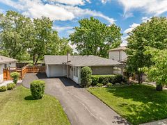 484 Grand Boulevard, Oakville, ON, exterior