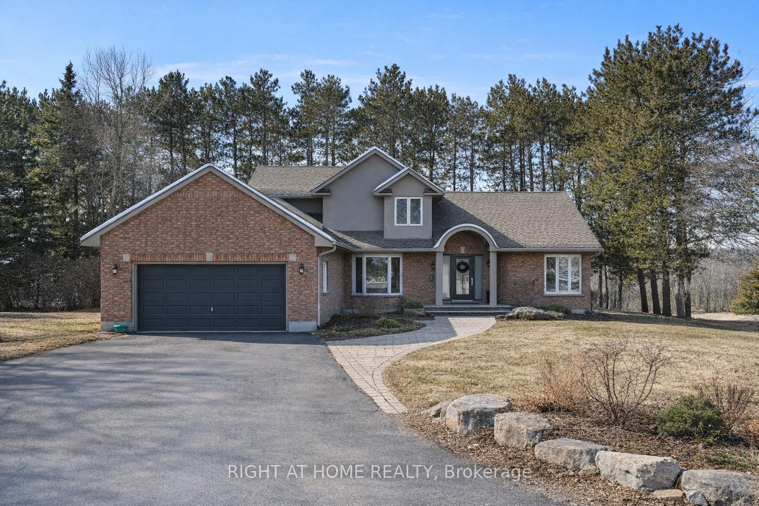 114 David Kennedy Drive, Constance Bay - Dunrobin - Kilmaurs - Woodlawn, ON, exterior