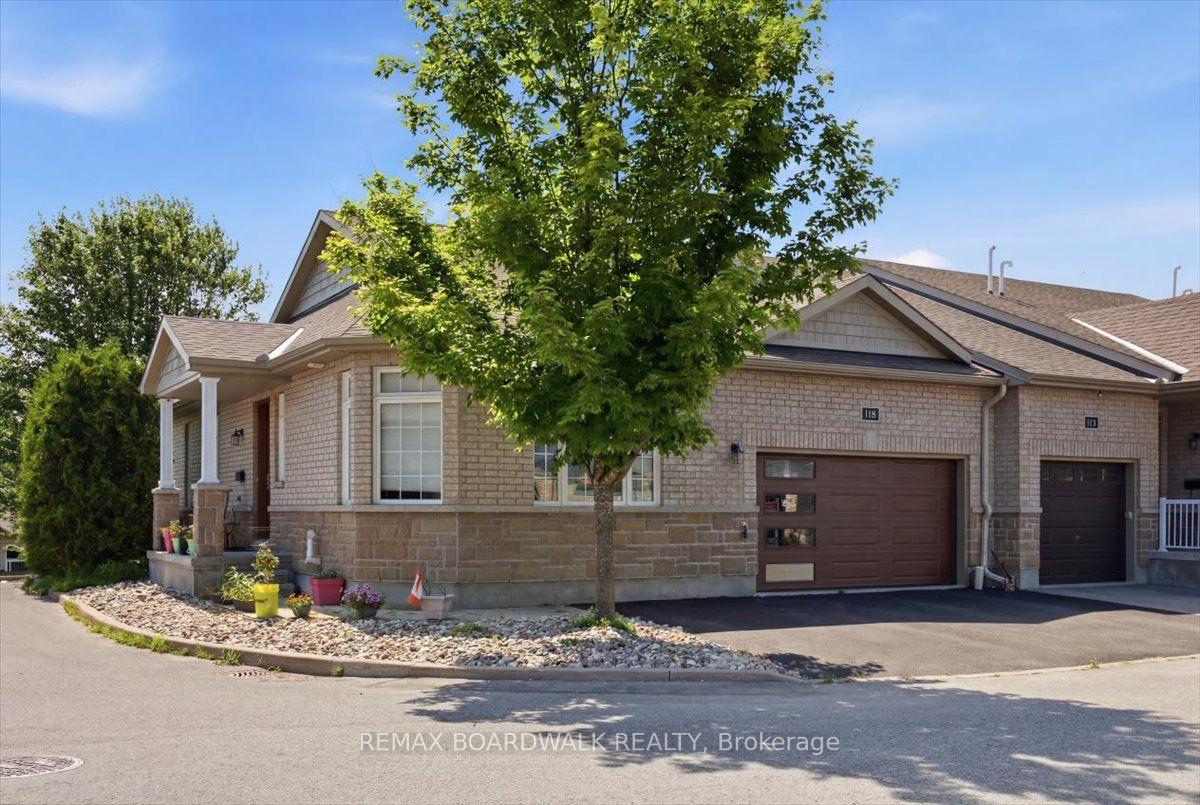 116 Passageway Private, Kanata, ON, exterior