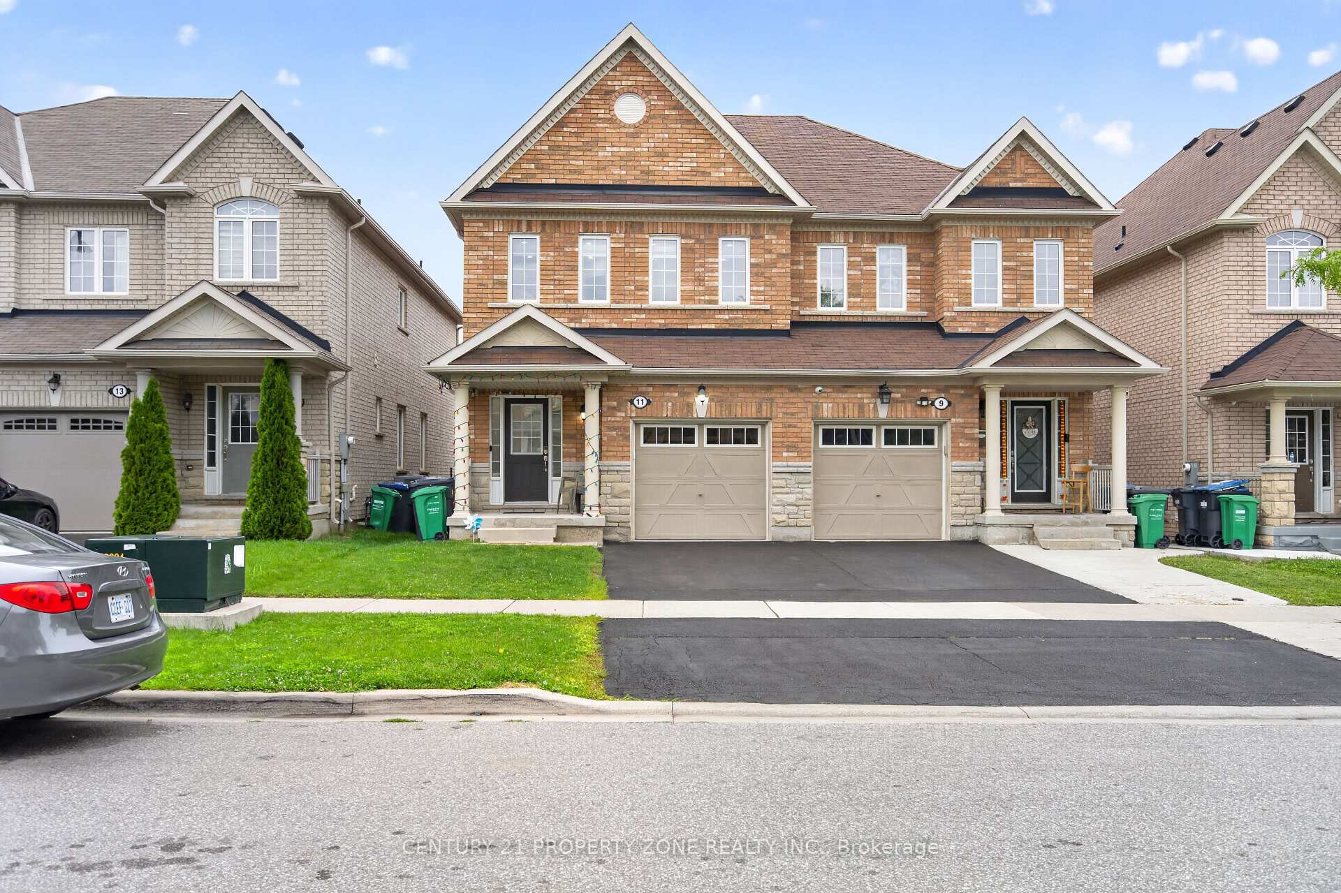 11 Selsdon Street, Brampton, ON, exterior