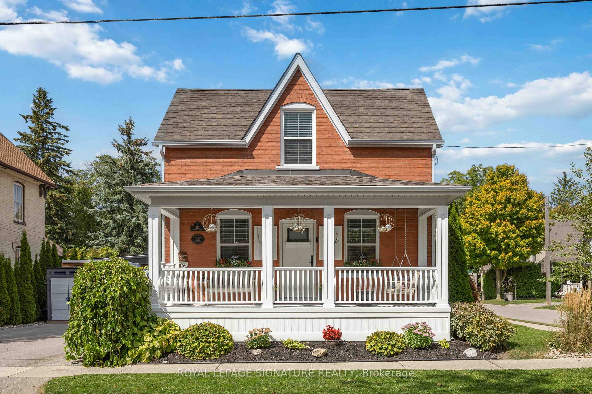 213 Second Street, Whitchurch-Stouffville, ON, exterior