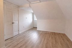 3 - 76 Wentworth Street S, Hamilton, ON, exterior