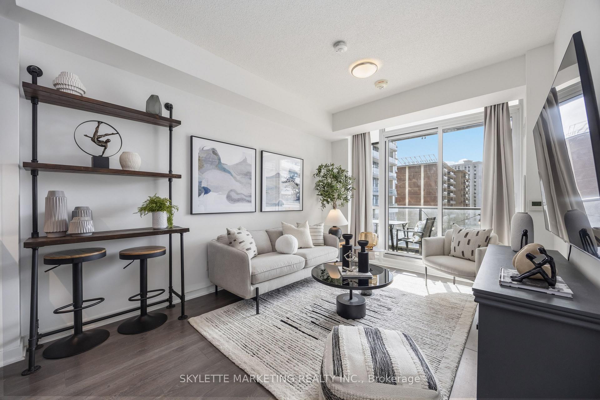 414 - 38 Forest Manor Road, Toronto C15, ON, exterior