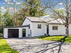 19 Ludlow Street, Midland, ON, exterior