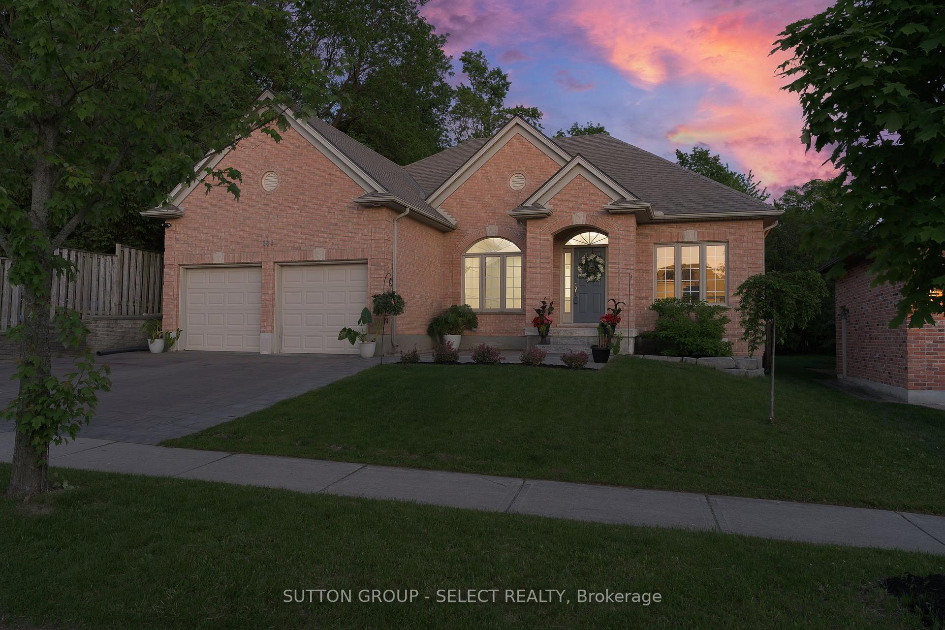 135 Plane Tree Drive, London North, ON, exterior