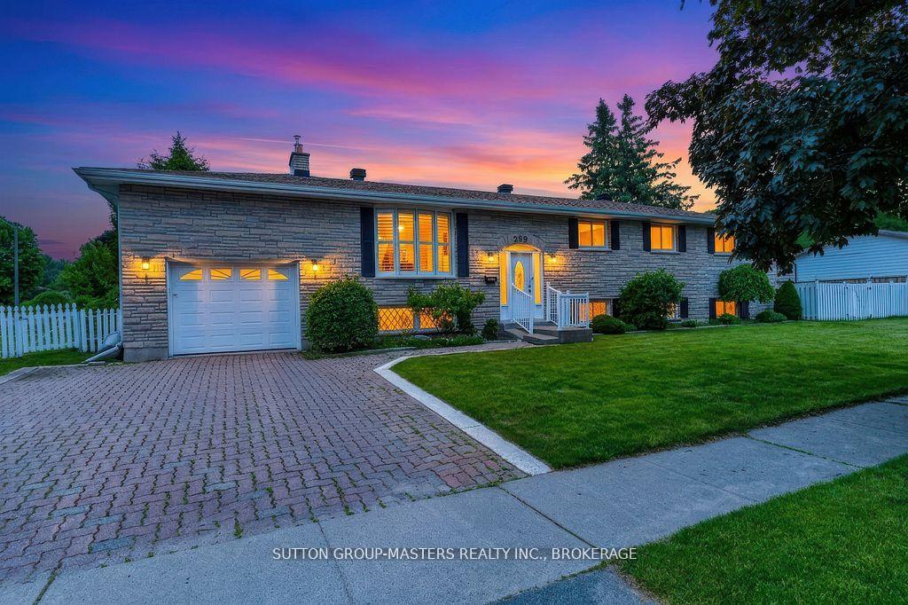 259 Inverness Crescent, Kingston, ON, exterior