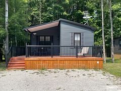 #220 - 1082 Shamrock Marina Road, Gravenhurst, ON, exterior