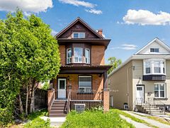 746 King Street W, Hamilton, ON, exterior