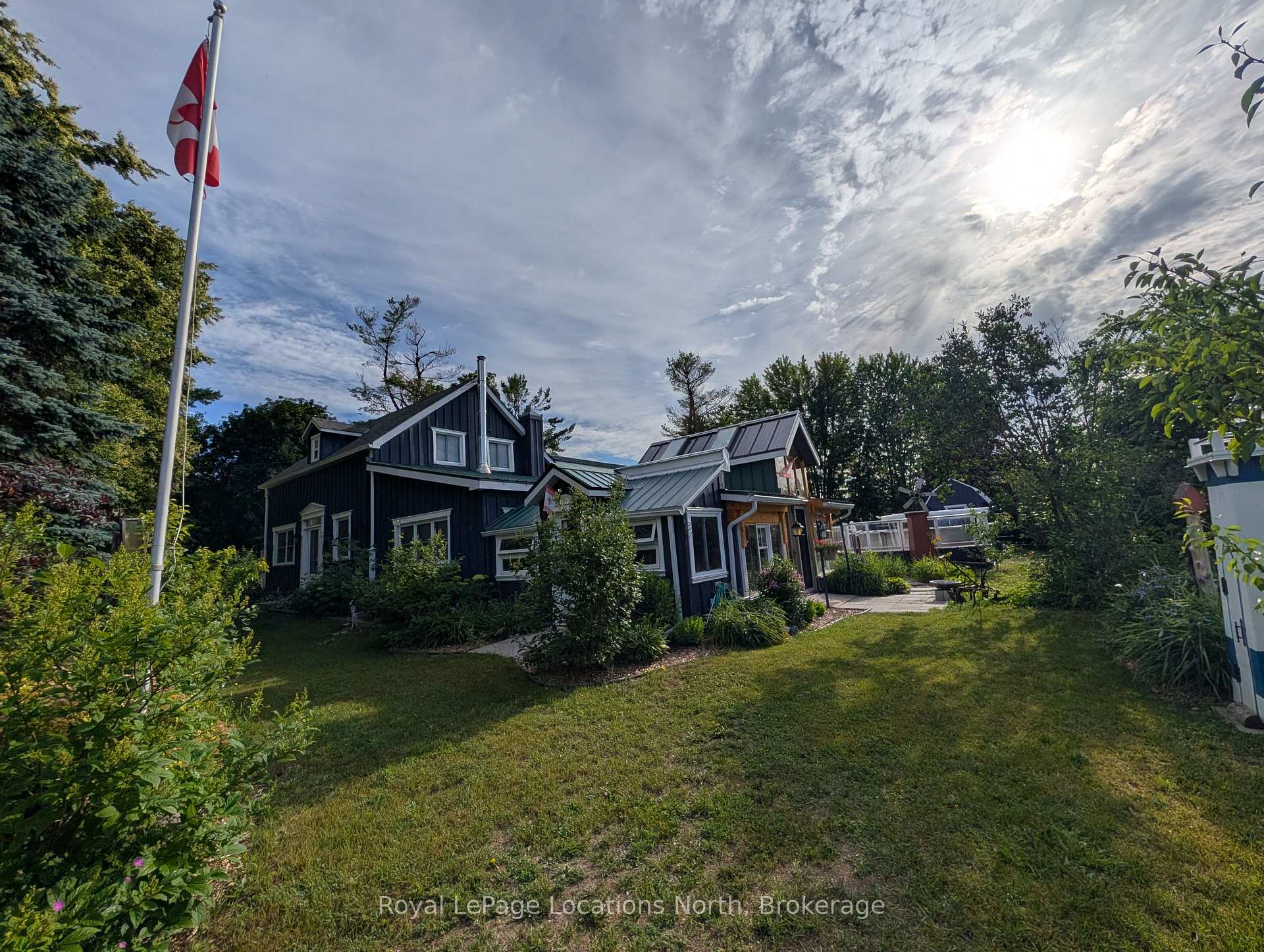 236 PHILLIPS Street S, Clearview, ON, exterior